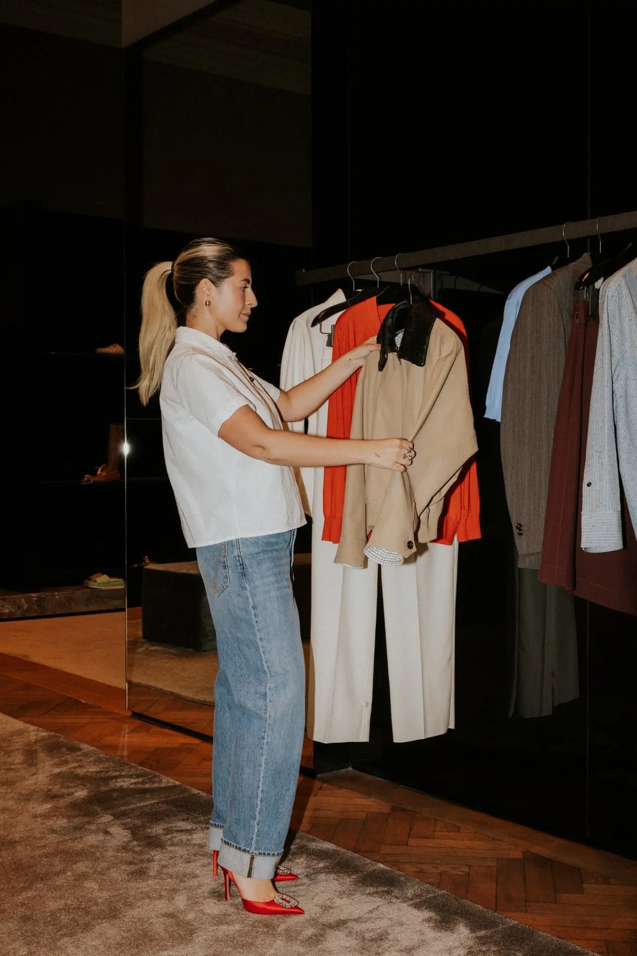 Buyer's Choice: Elisa - Verso