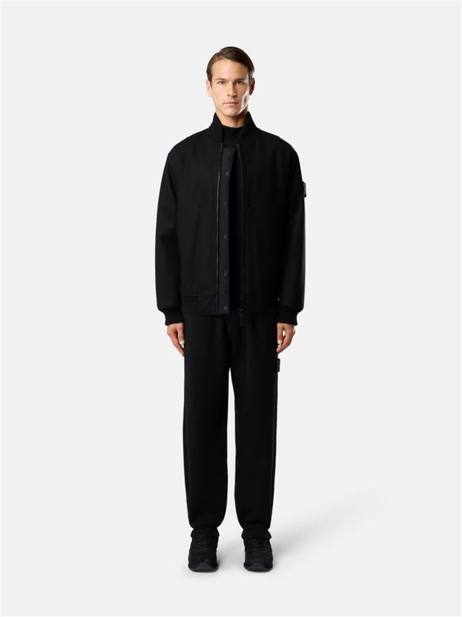 Bomber jacket with anti-drop and wind-resistant membrane