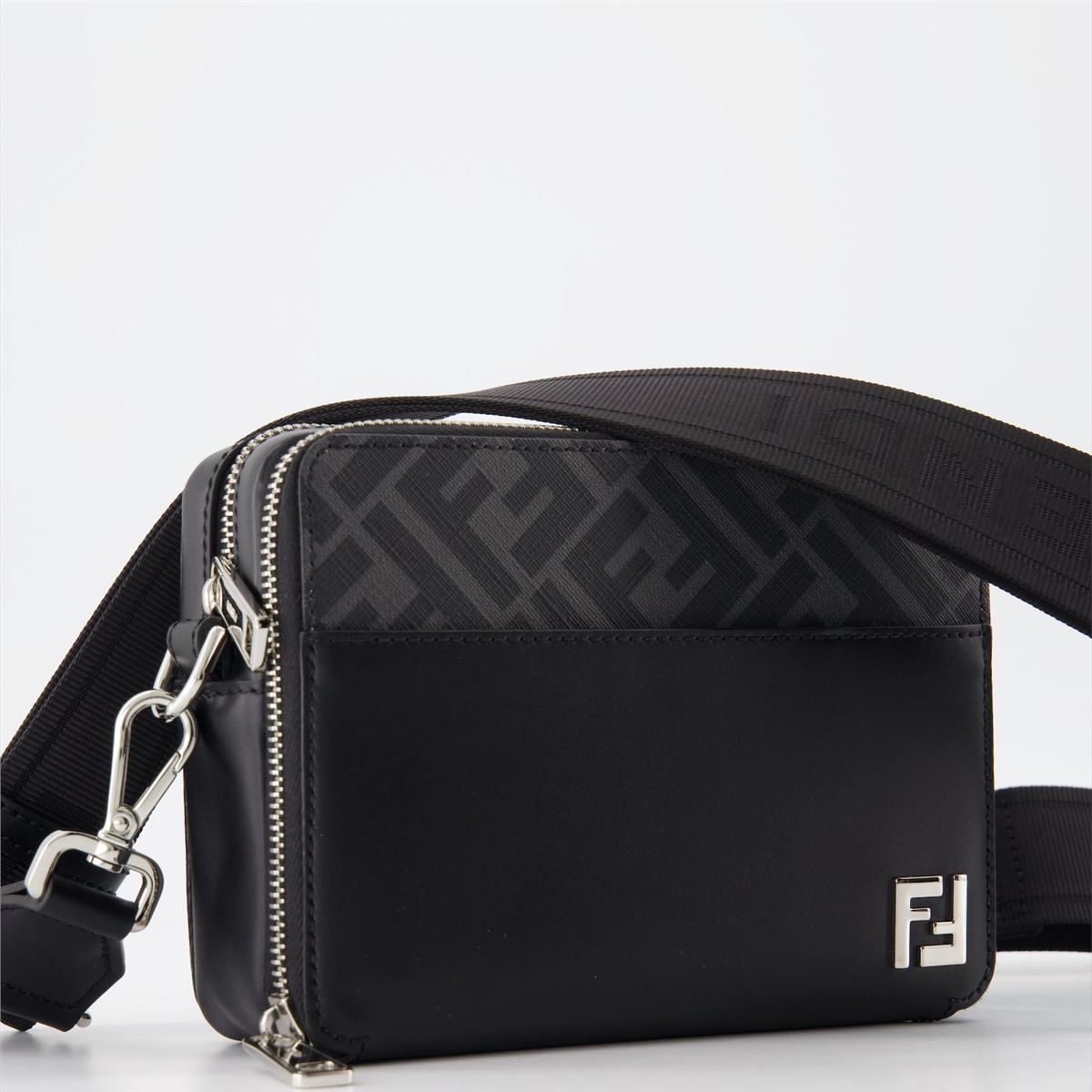 ORGANIZER FF SHOULDER BAG