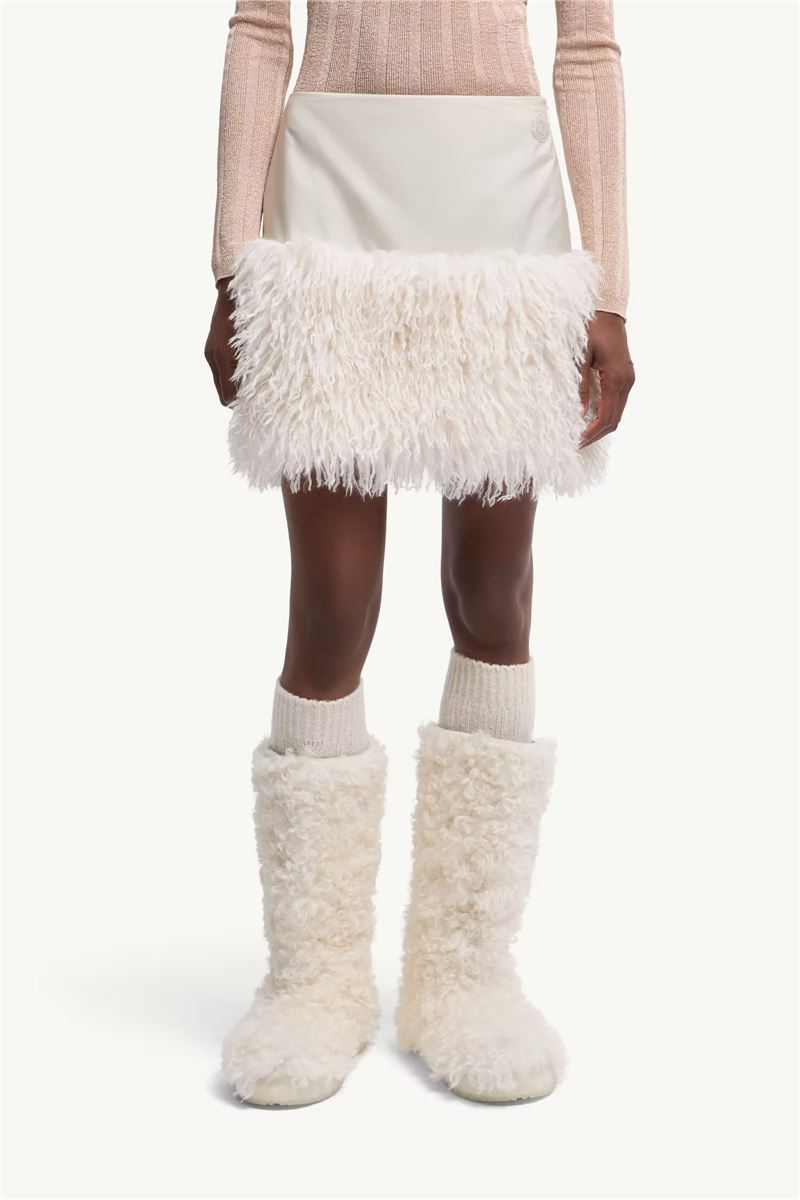 Teddy-trimmed mini skirt