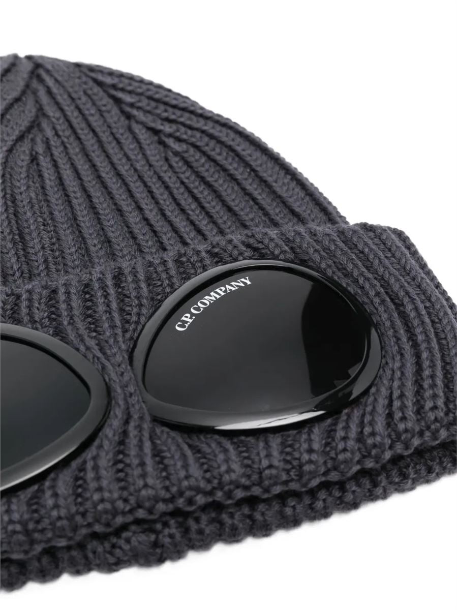 C.p. company goggle-lens ribbed beanie