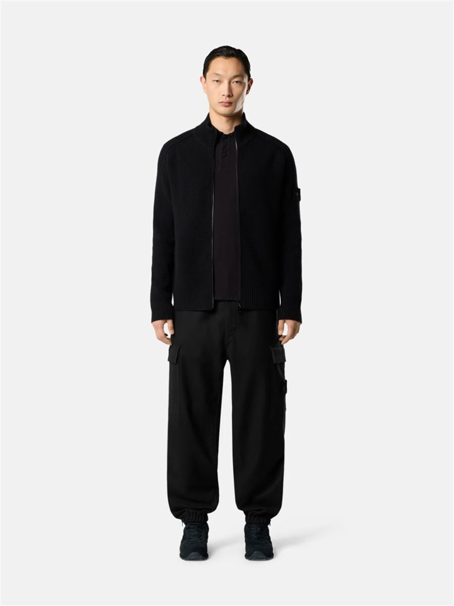 Zip-up jumper with raglan sleeves and ribbed trims