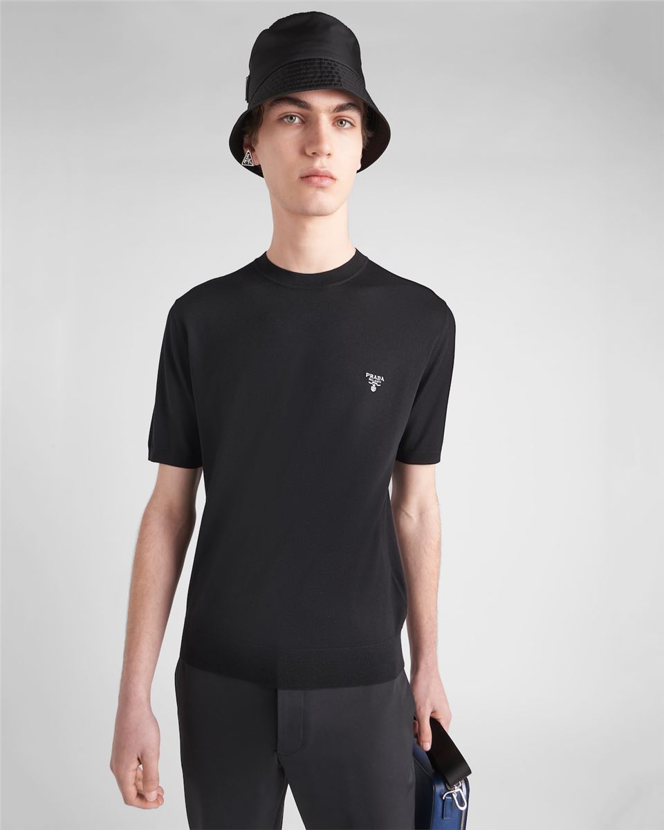 SUPERFINE WOOL CREW-NECK SWEATER