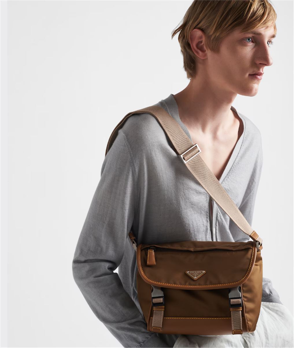 RE-NYLON AND LEATHER SHOULDER BAG - PRADA - Verso