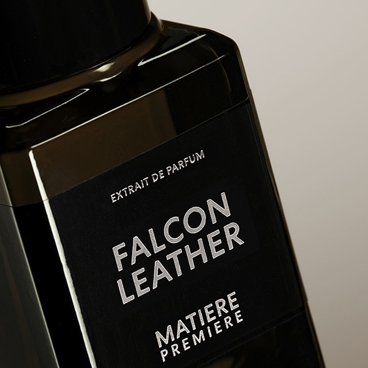 Falcon leather extrait de parfum-MATIERE PREMIERE-Verso