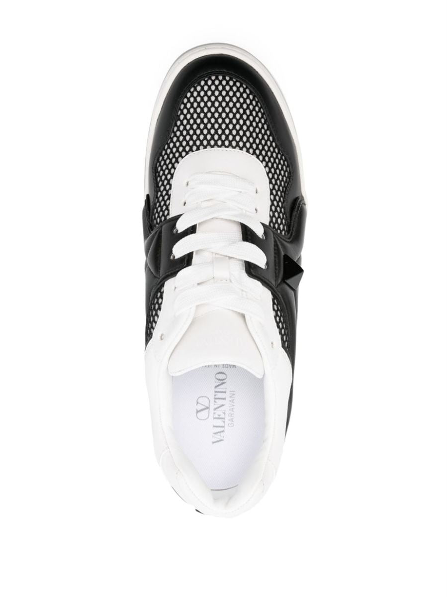 ROCKSTUD LEATHER SNEAKERS VALENTINO
