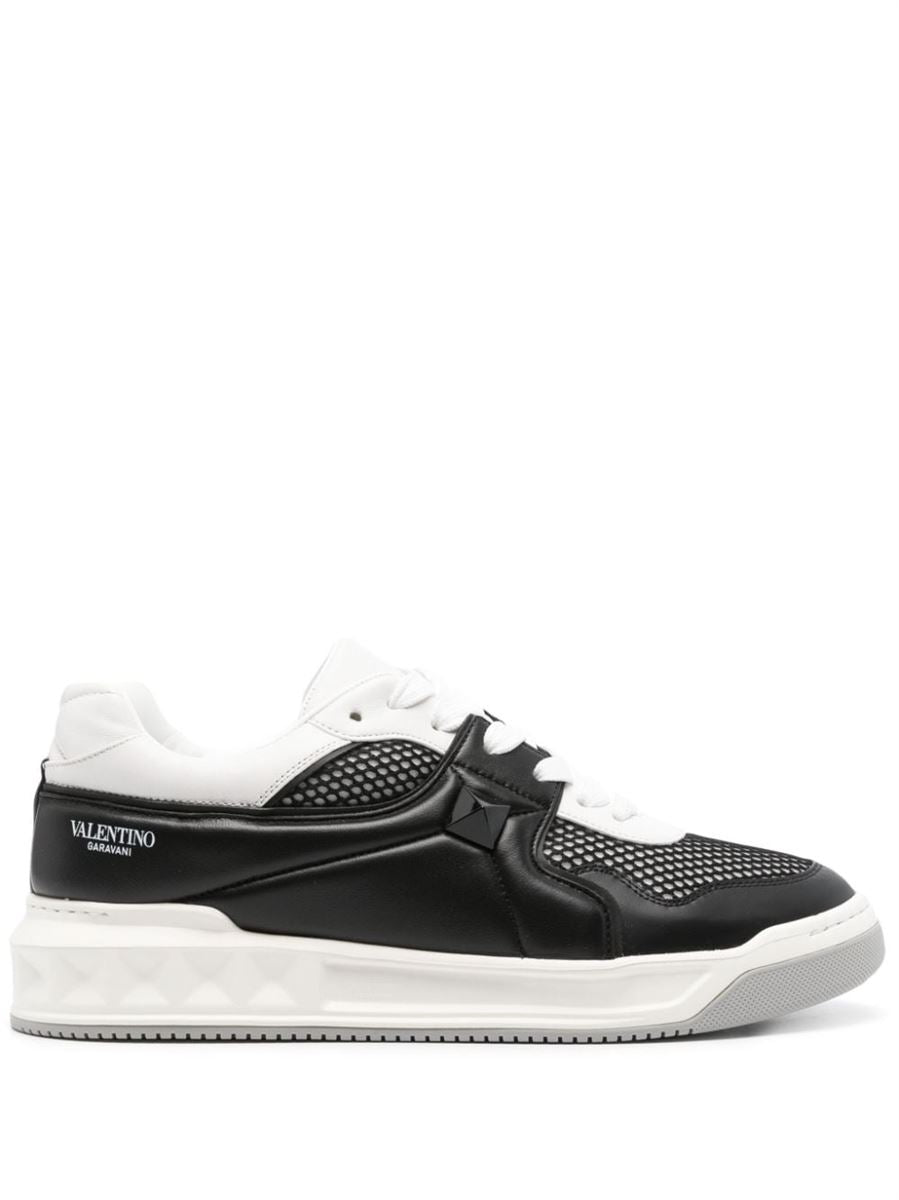 ROCKSTUD LEATHER SNEAKERS VALENTINO