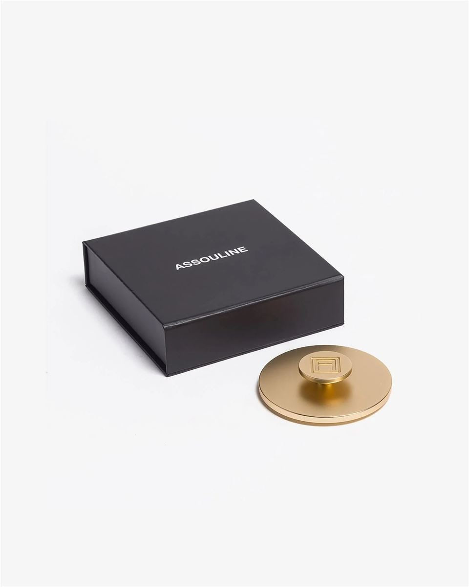 Travel from home candle collection lid-ASSOULINE-Verso