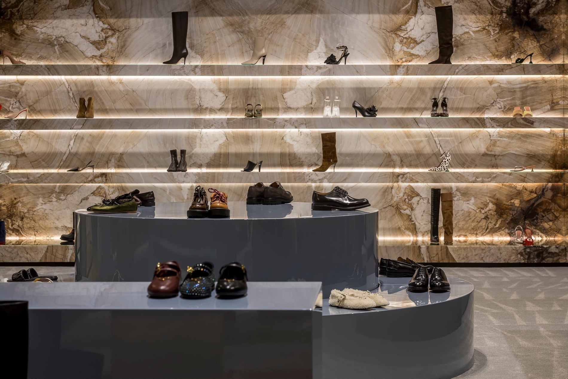 The Ultimate Shoe Edit: Verso Antwerp’s Curated Footwear Haven
