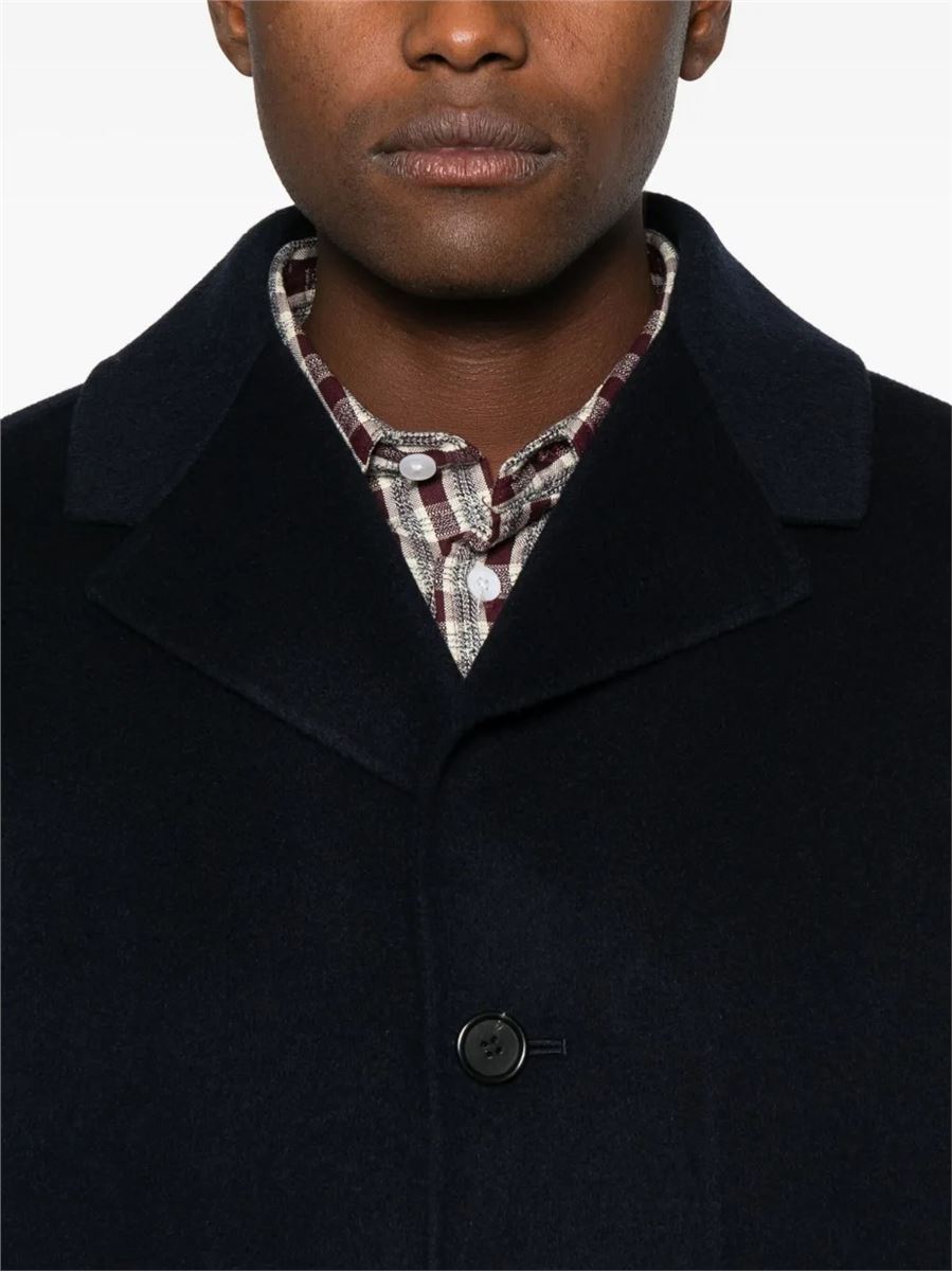 Single-breasted coat