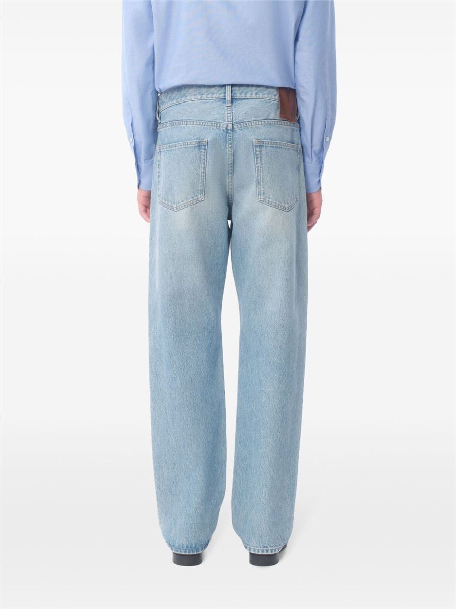 STRAIGHT-LEG JEANS