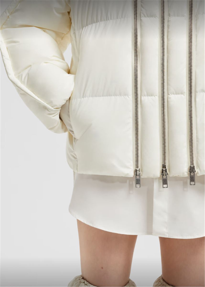 MONCLER X WILLOW SMITH JAYEL SHORT DOWN JACKET -  MONCLER -  Verso