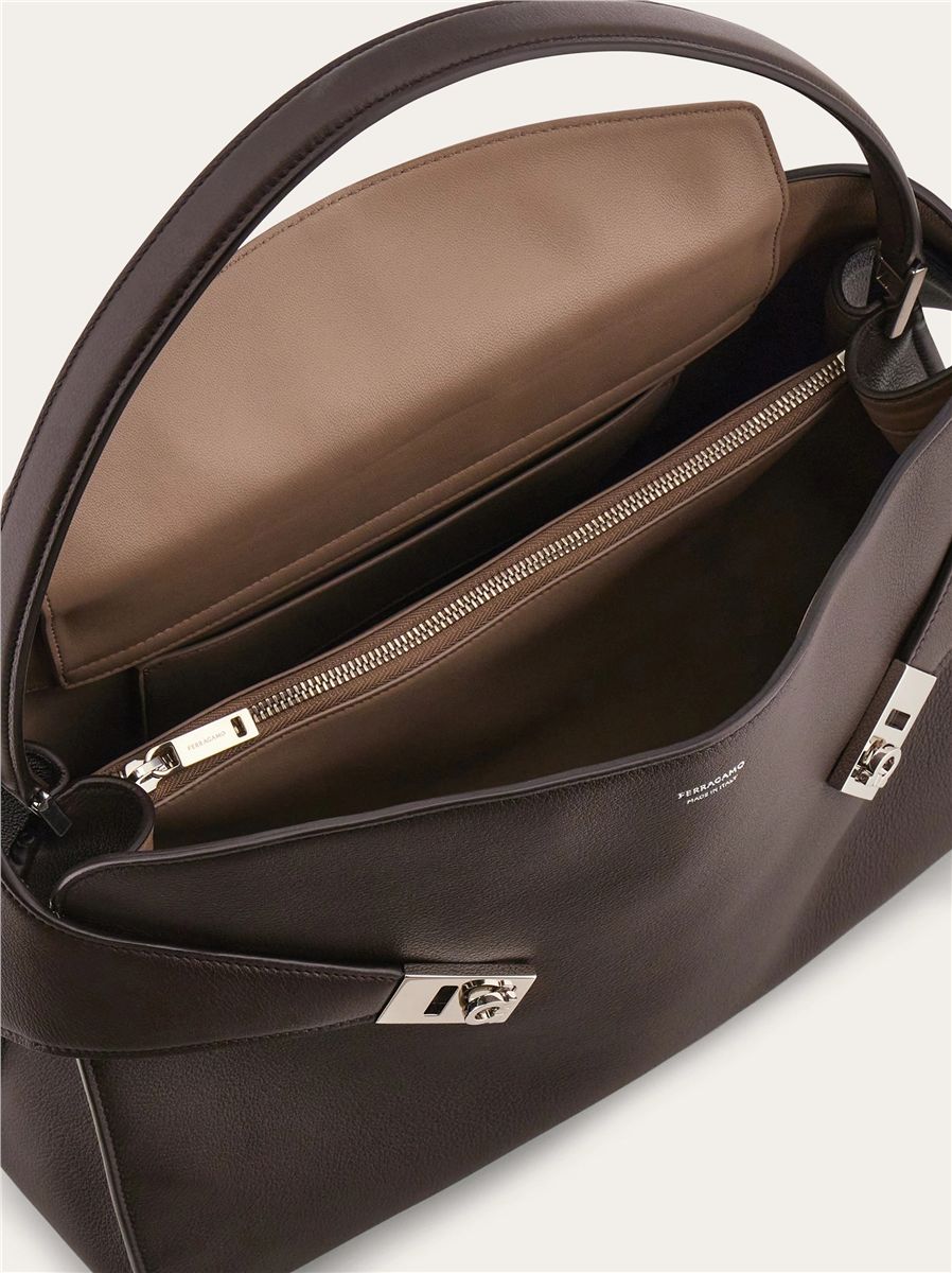 Hug soft bicolor shoulder bag (l)-FERRAGAMO-Verso