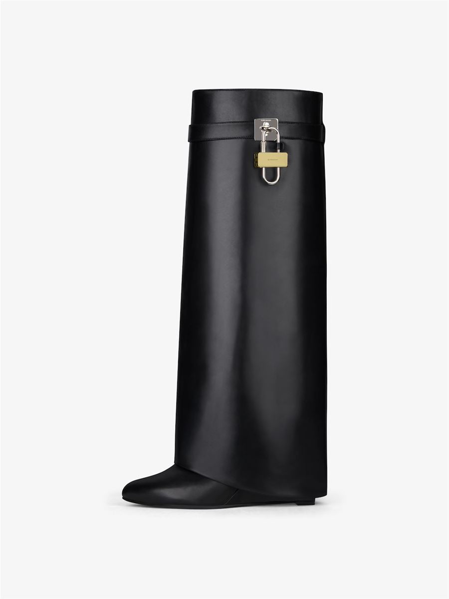 SHARK LOCK BOOTS IN LEATHER -  GIVENCHY -  Verso