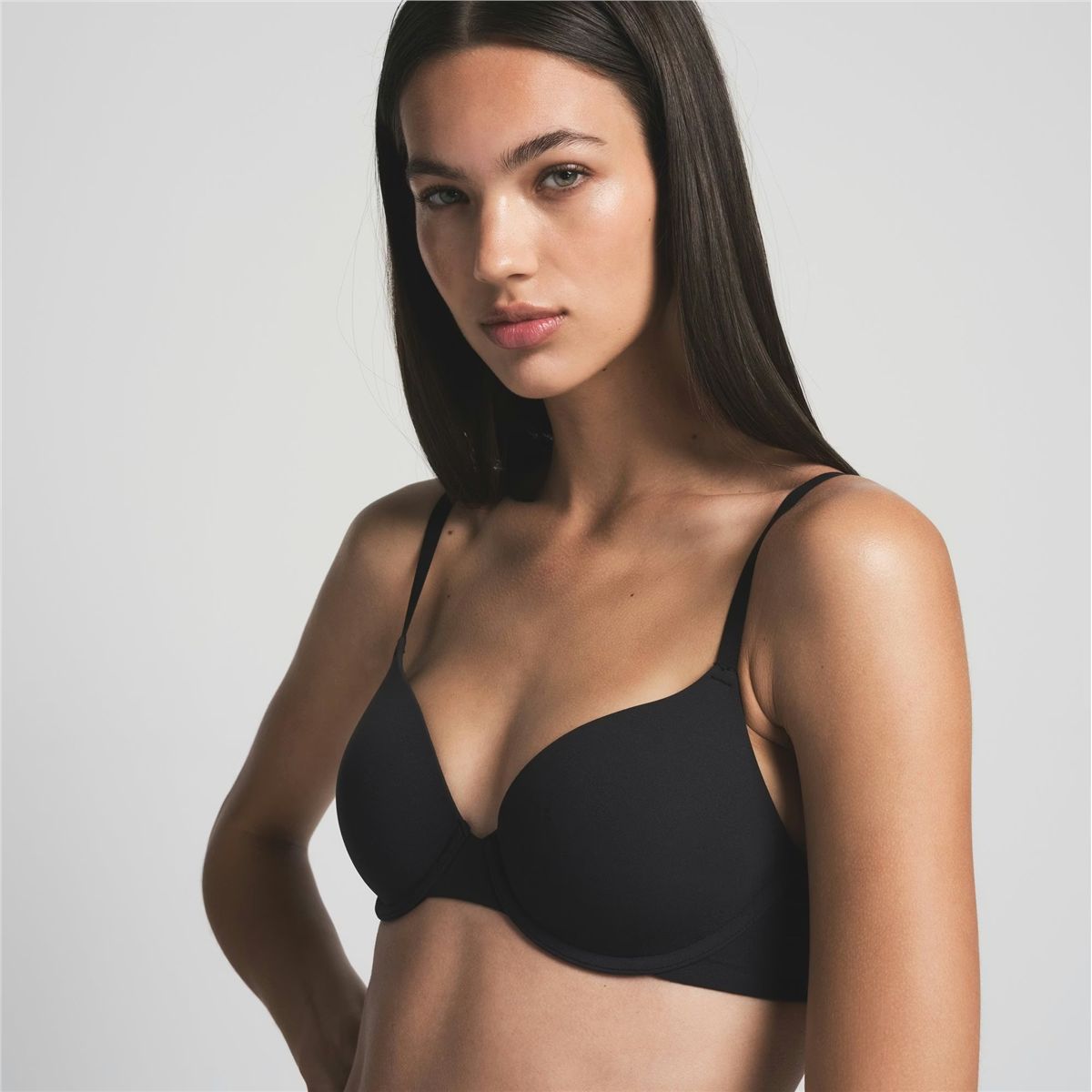 Fits Everybody T-Shirt Bra-SKIMS-Verso