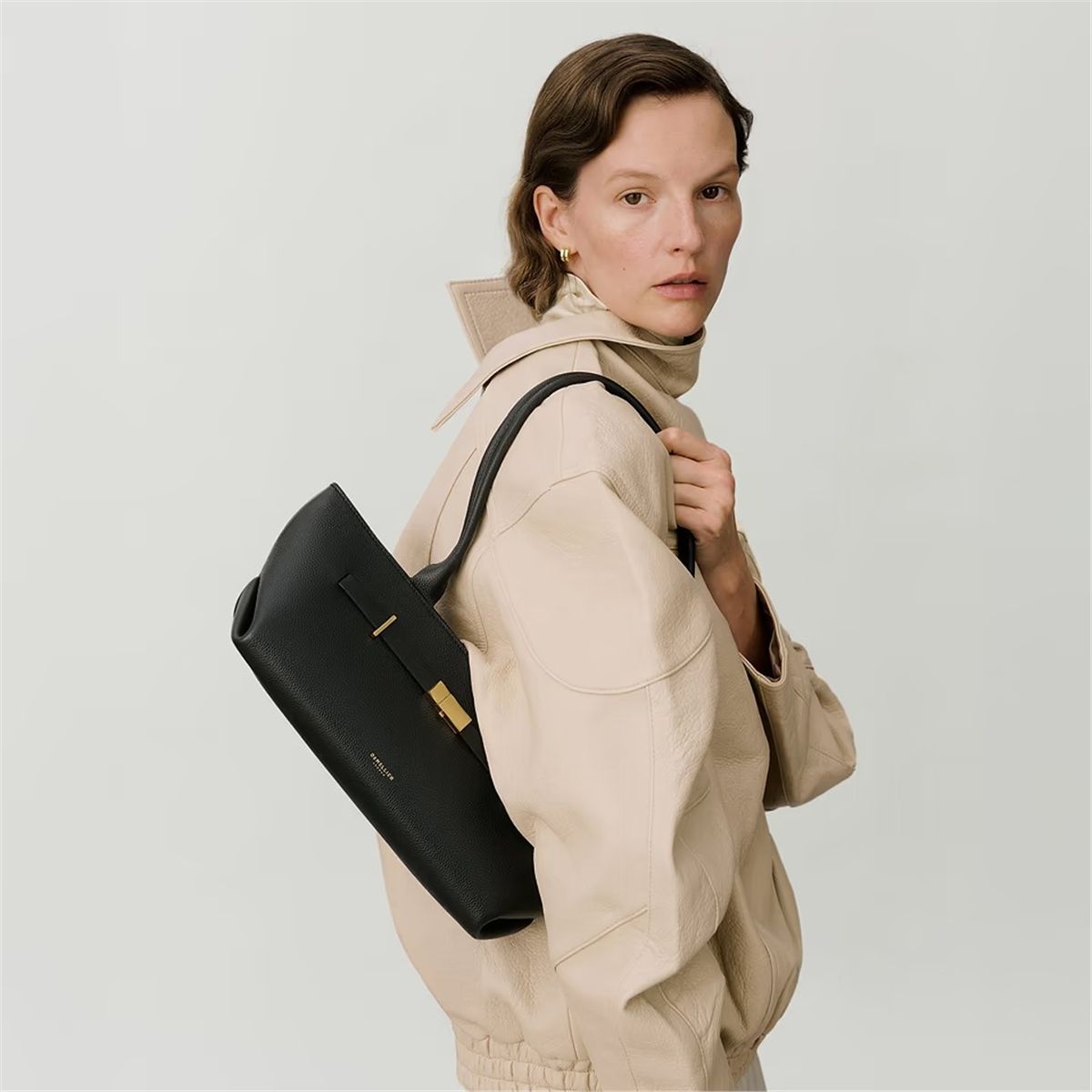 The new york shoulder