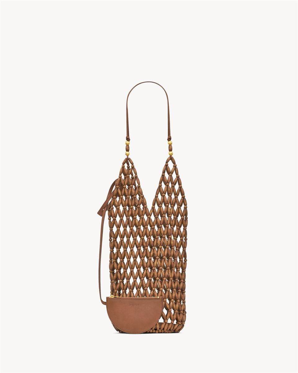 SUPPLE BUCKET IN WOOD BEADS