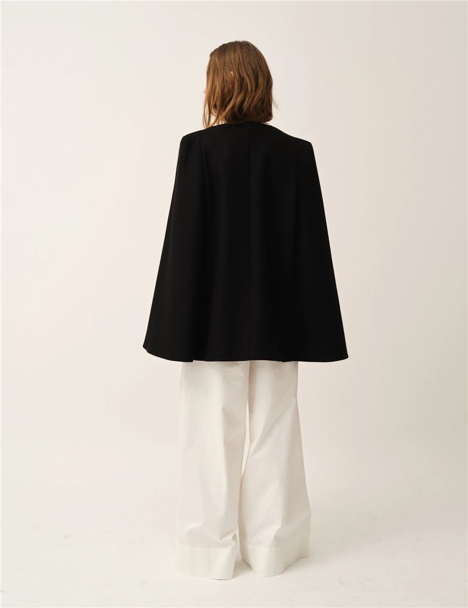 Balli Cape-THE GARMENT-Verso