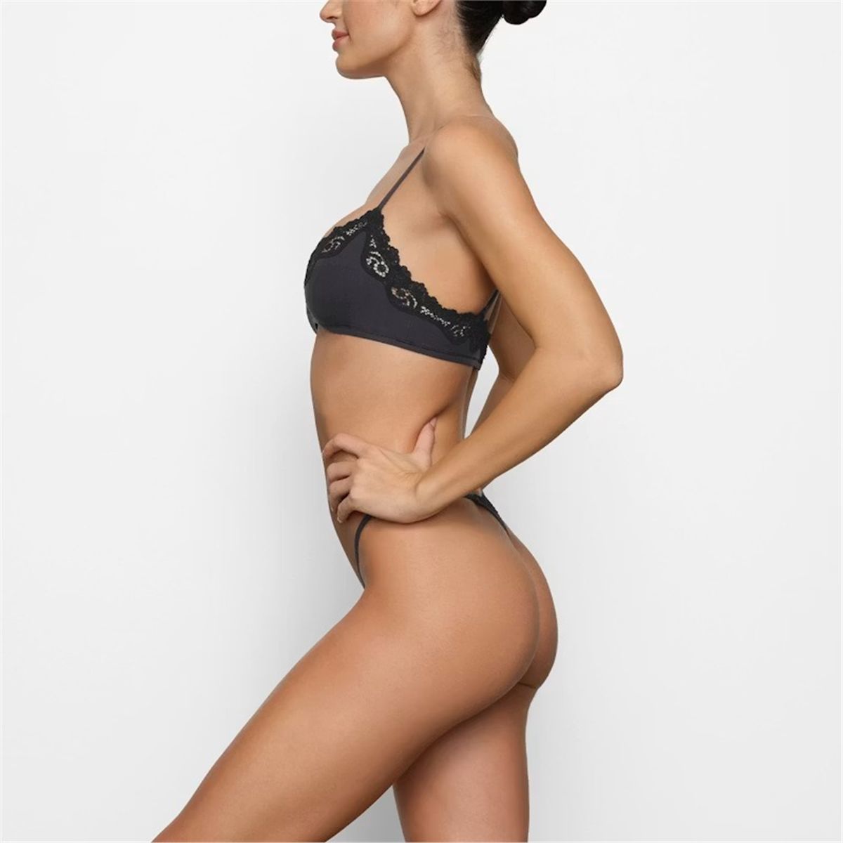 Fits everybody lace scoop bralette-SKIMS-Verso