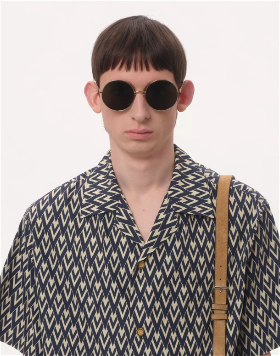 COTTON POPELINE BOWLING SHIRT WITH TOUTE LA V PRINT -  VALENTINO -  Verso