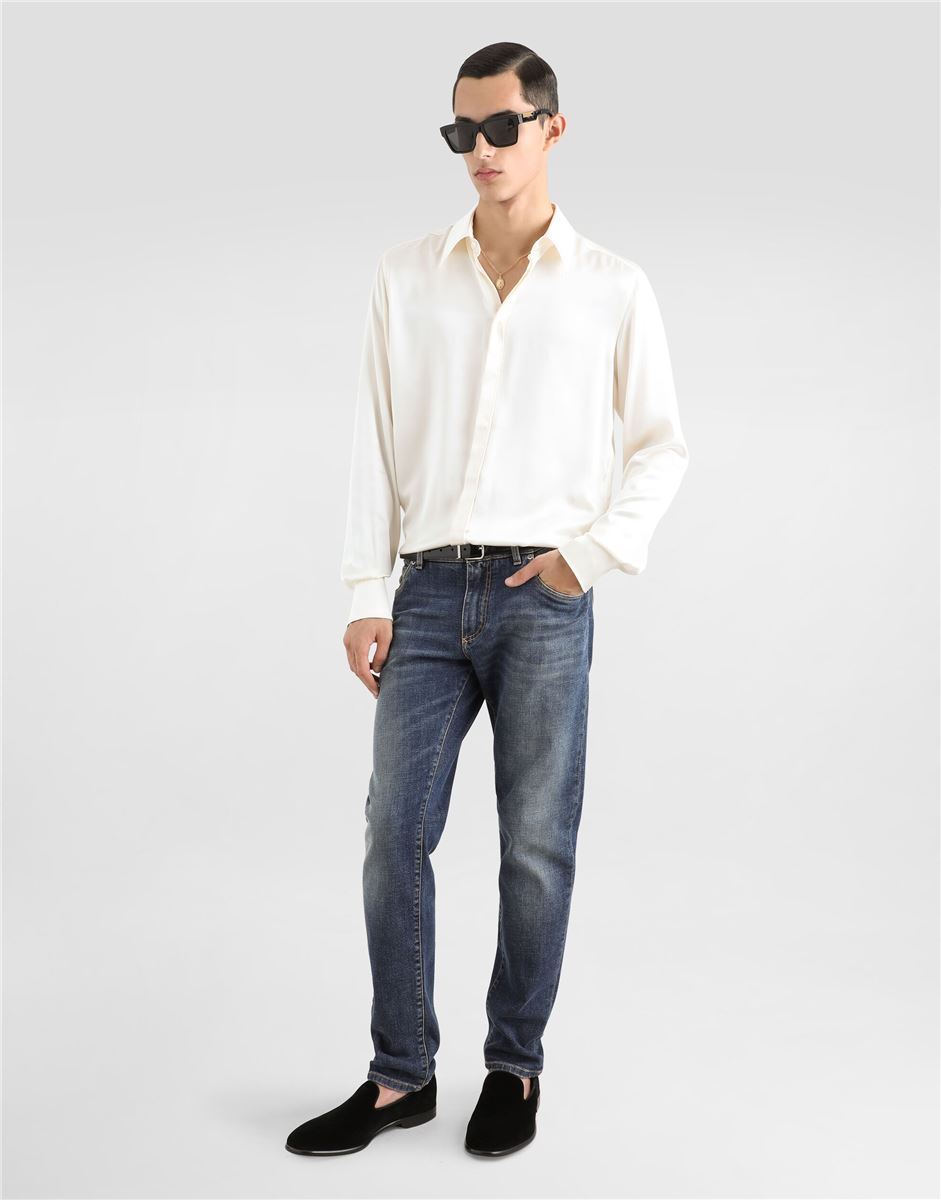 Light blue wash slim-fit stretch jeans