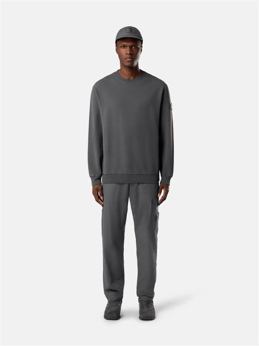 Comfort-fit crewneck sweatshirt with ribbed trims