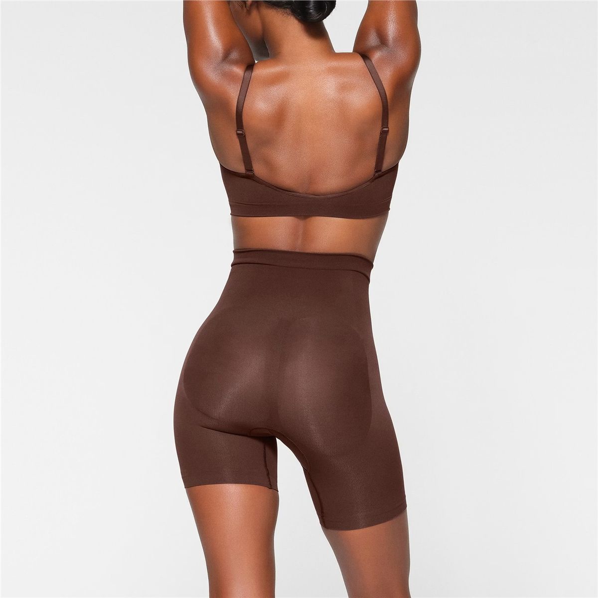 Seamless sculpt mid thigh short-SKIMS-Verso