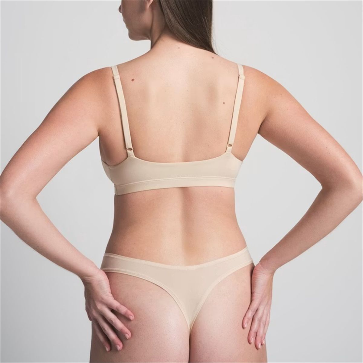 Fits everybody triangle bralette-SKIMS-Verso