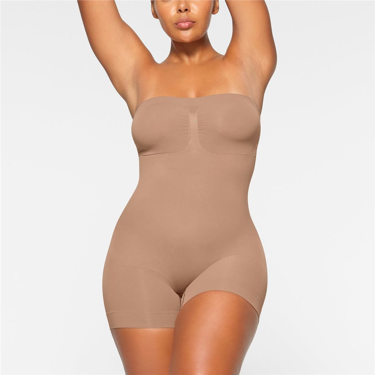 Seamless Sculpt Strapless Shortie Bodysuit-SKIMS-Verso