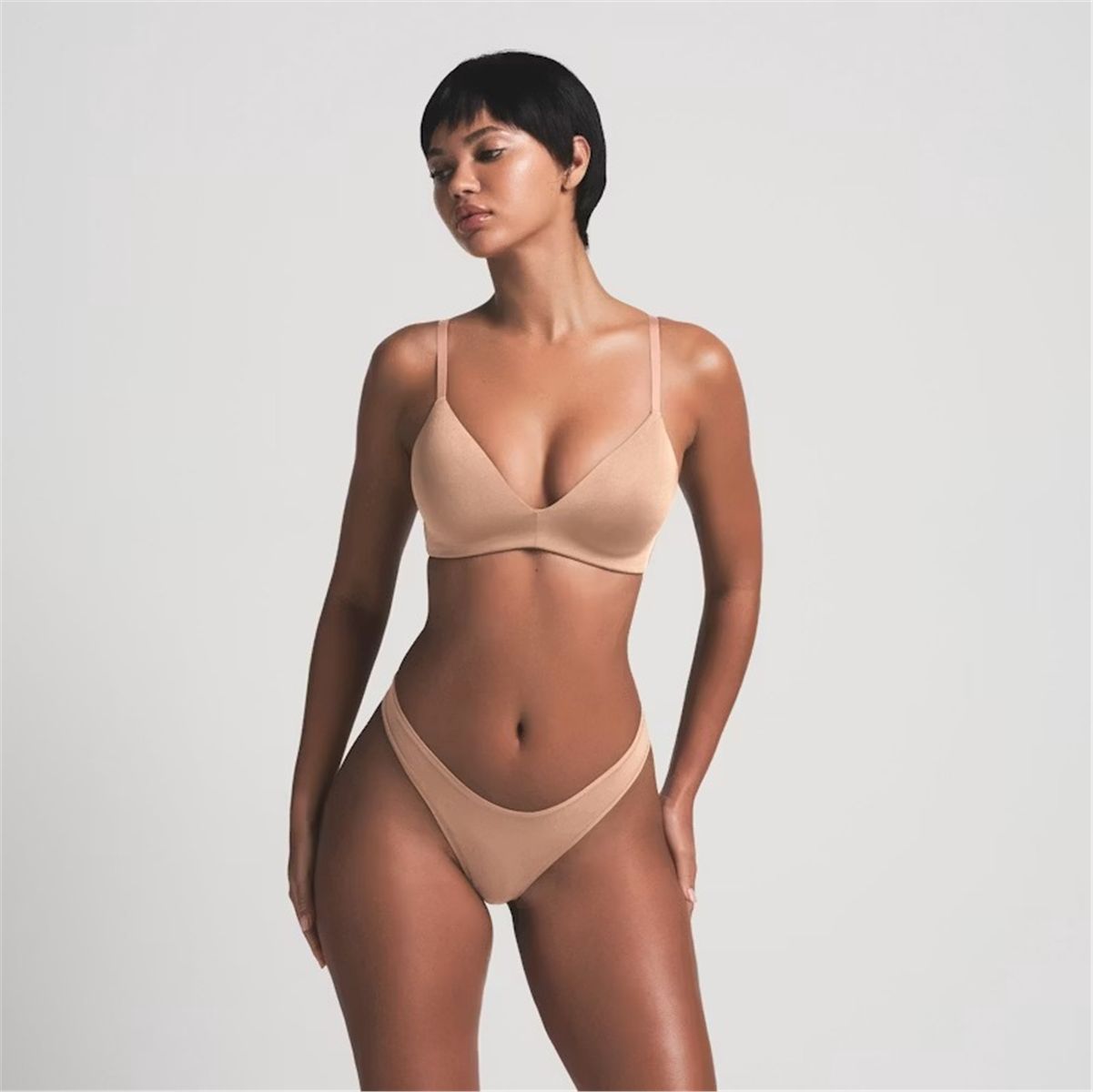 Wireless form t-shirt demi bra-SKIMS-Verso