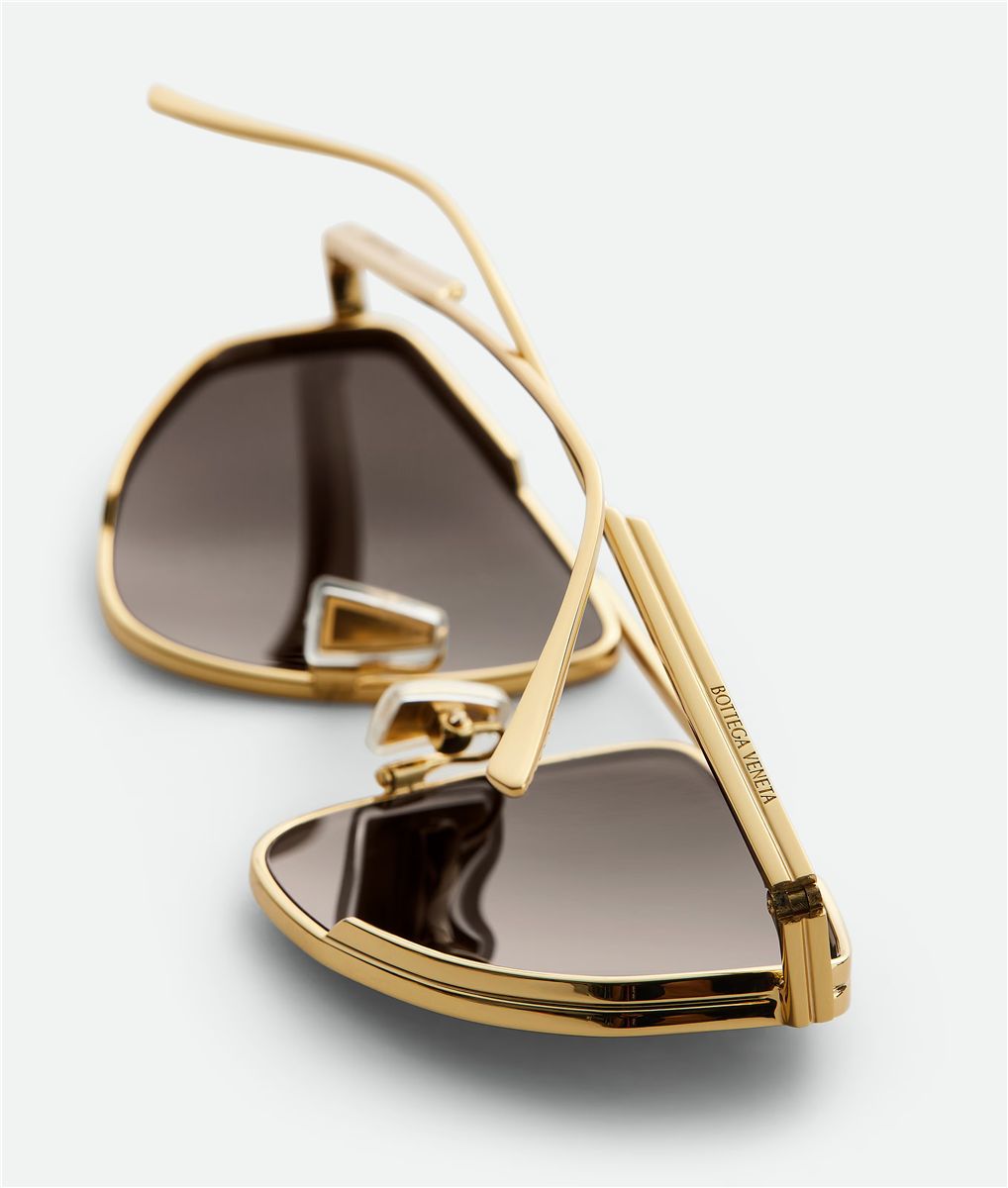 Classic aviator sunglasses