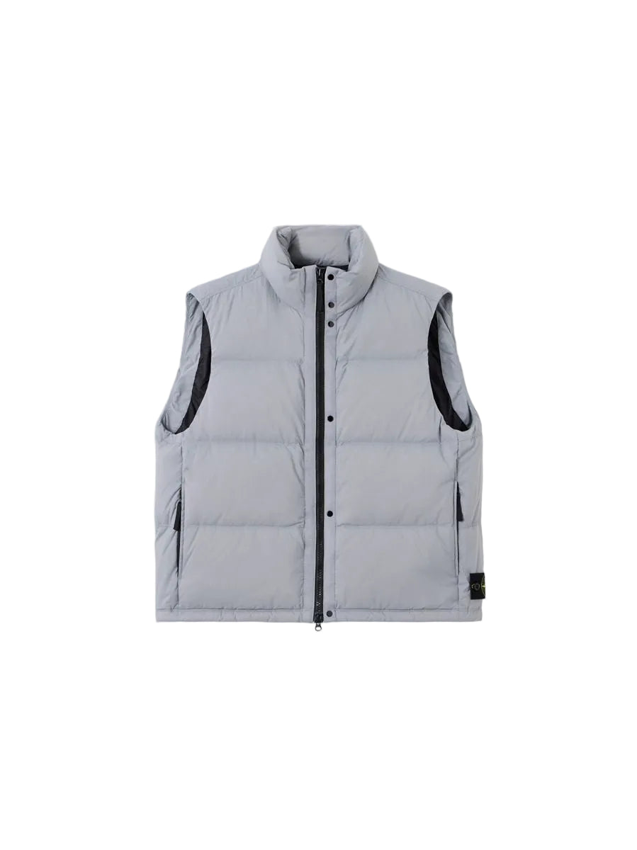 Lightweight down vest with zip pockets