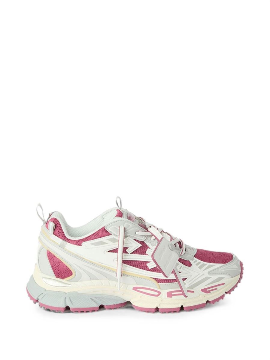 Be right back sneakers