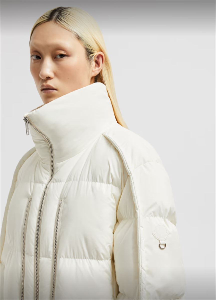 MONCLER X WILLOW SMITH JAYEL SHORT DOWN JACKET -  MONCLER -  Verso