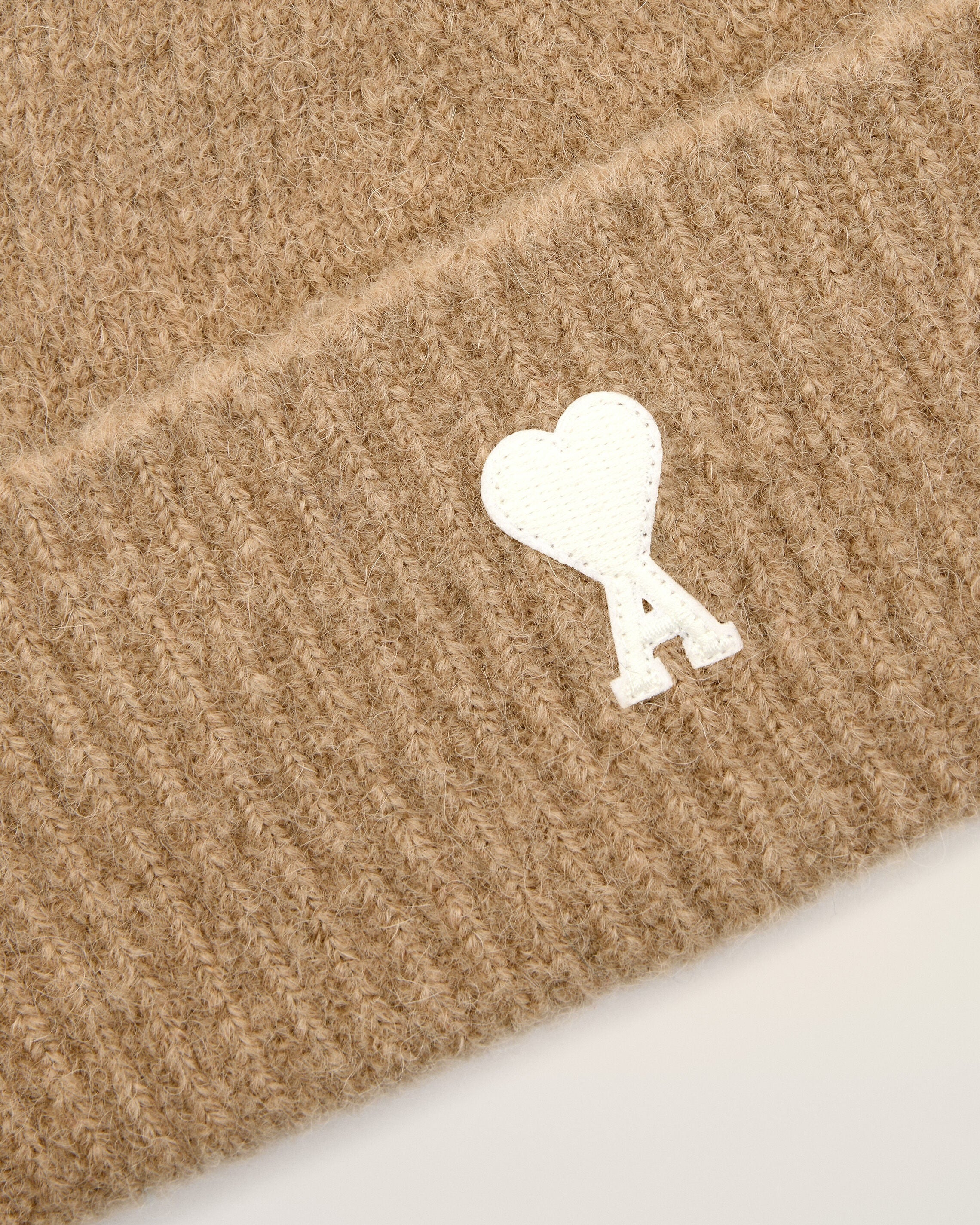Alpaca beanie with ami de coeur-AMI-Verso