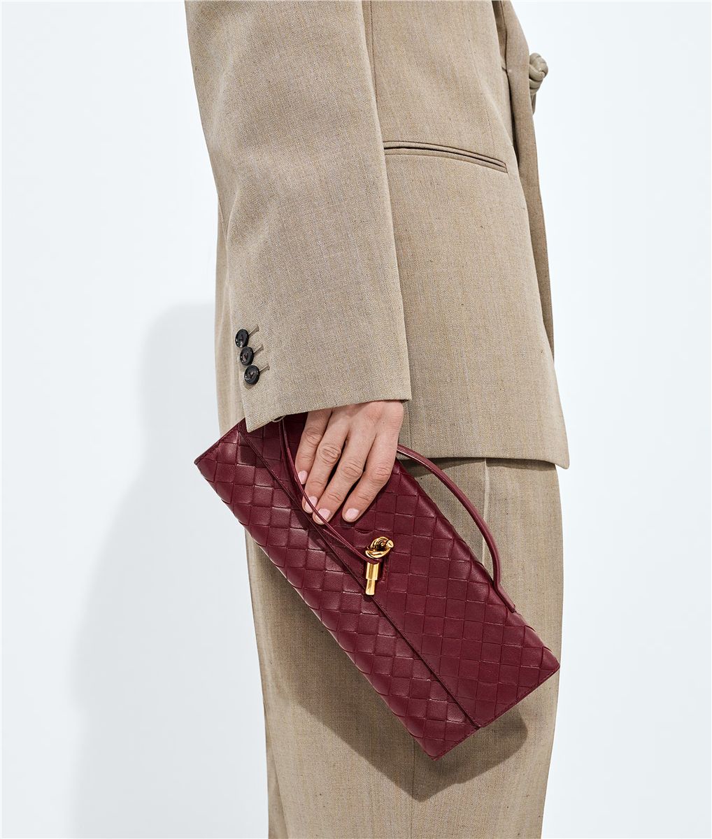Andiamo Clutch-BOTTEGA VENETA-Verso