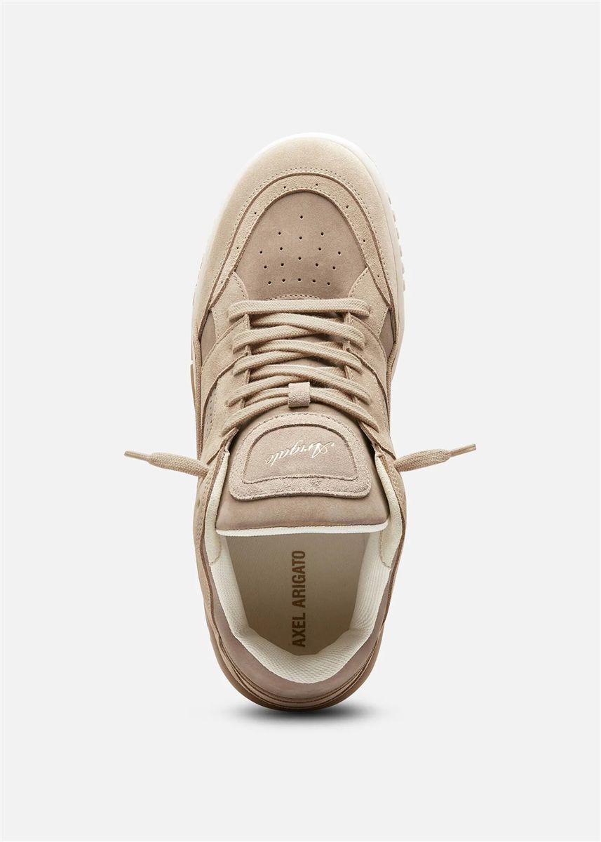 Area lo sneaker