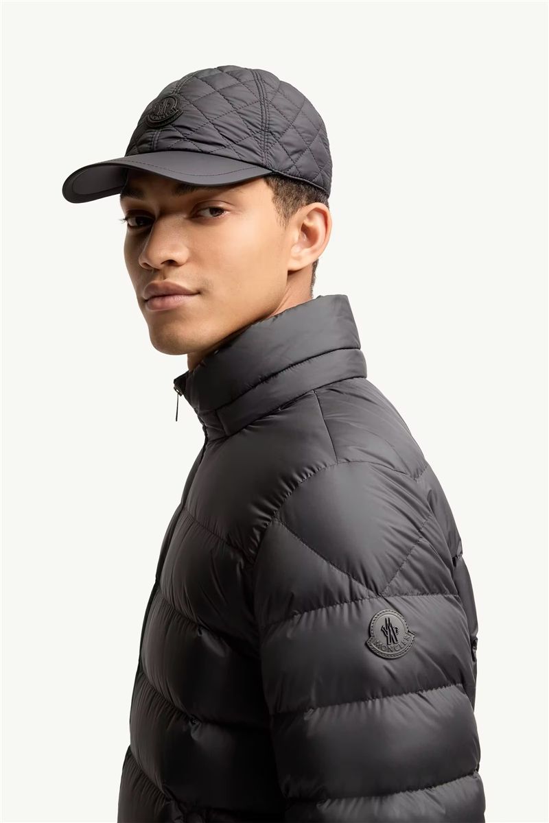 Arneb hooded short down jacket-MONCLER-Verso