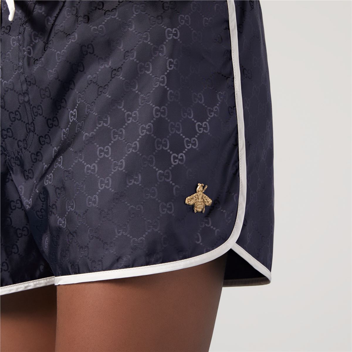 GG NYLON SWIM SHORT WITH BEE - GUCCI - Verso