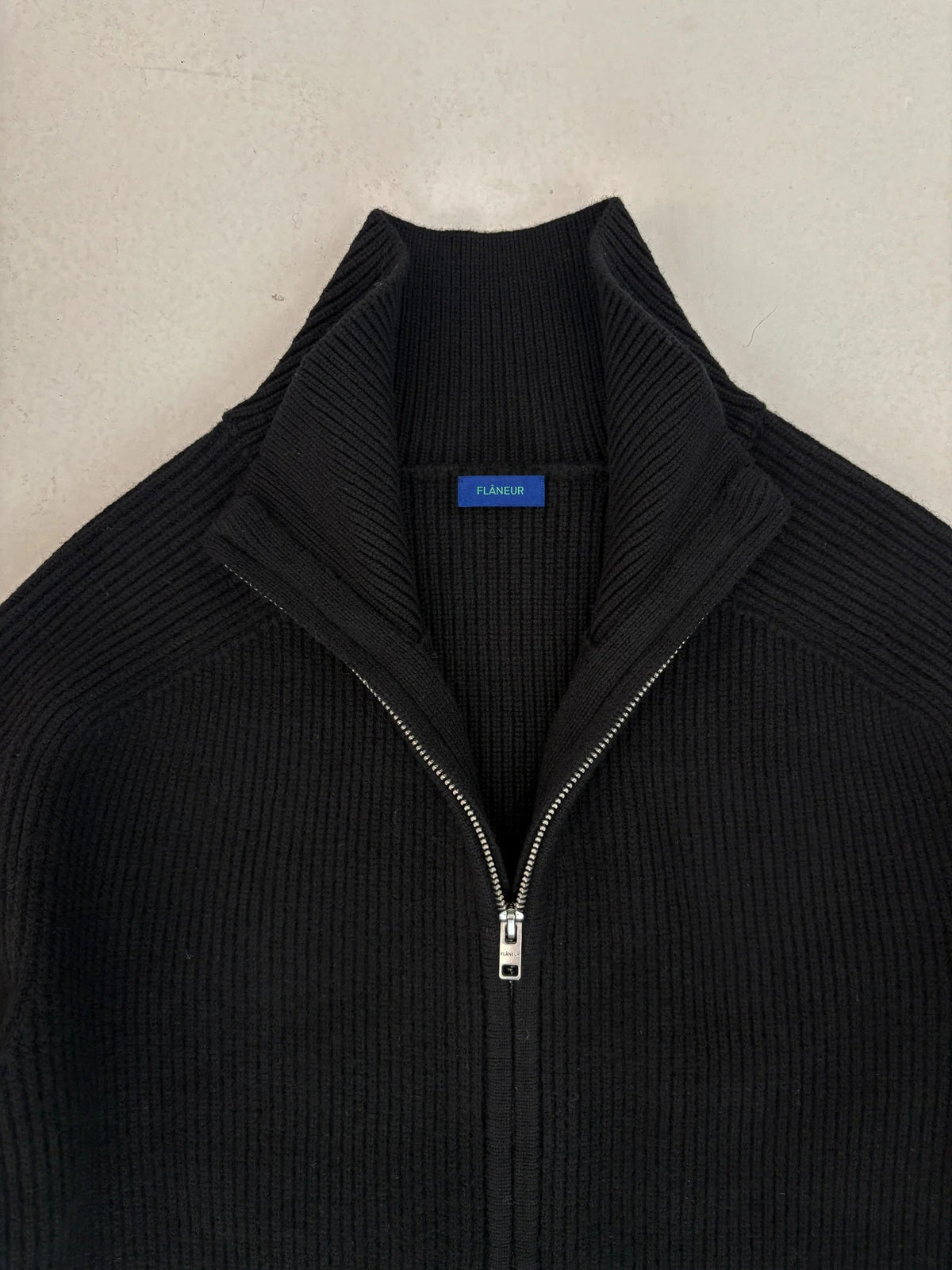 Badge Knit Cardigan-FLÂNEUR-Verso