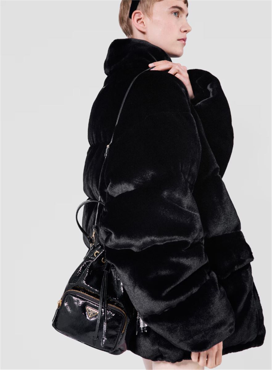 DUET NAPLAK PATENT LEATHER BUCKET BAG -  PRADA -  Verso