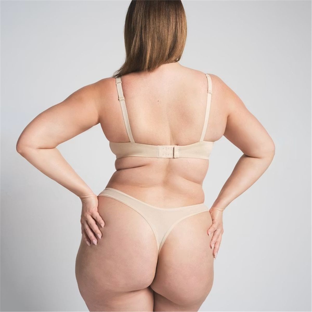 Wireless form t-shirt demi bra-SKIMS-Verso