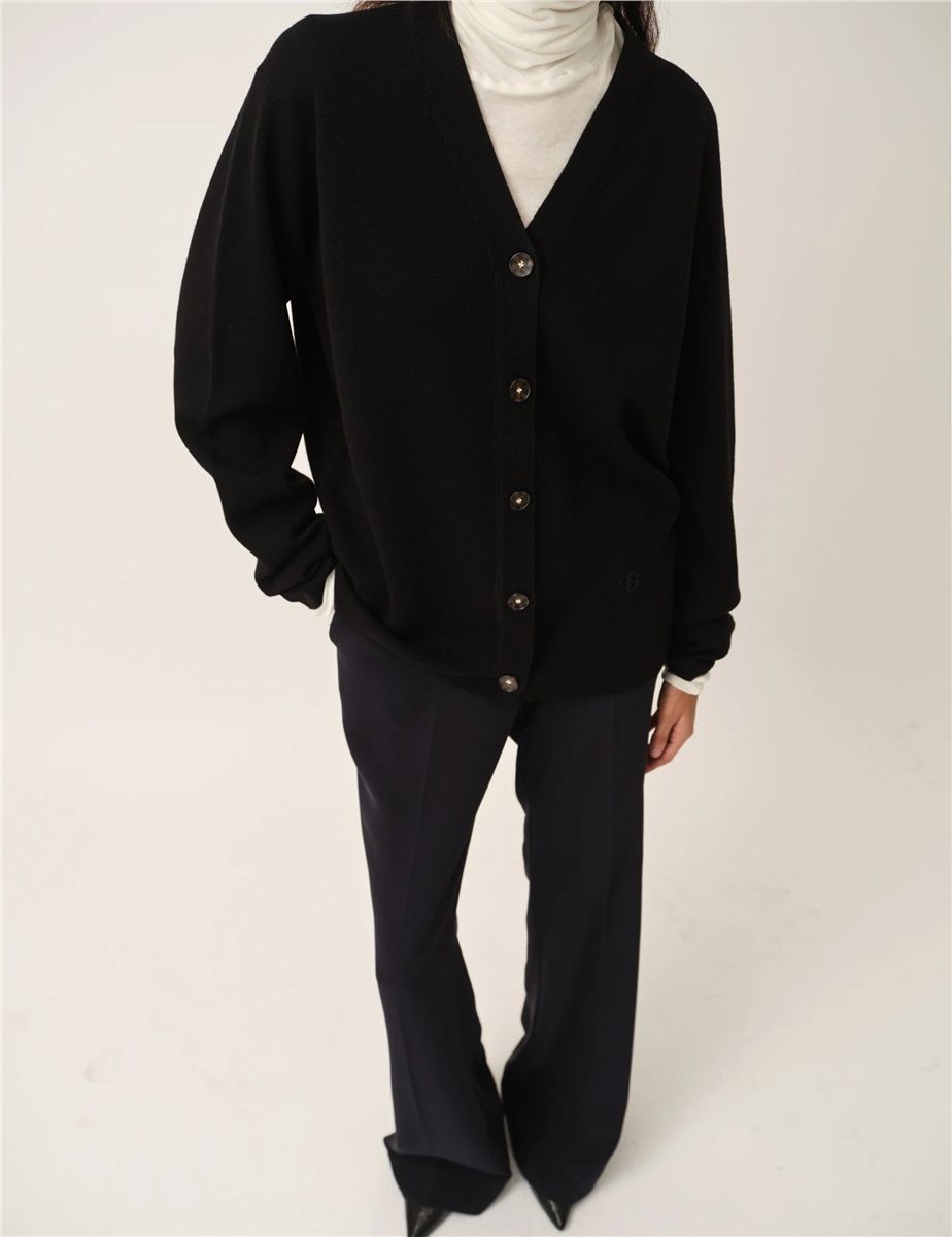 Bergen dad cardigan-THE GARMENT-Verso