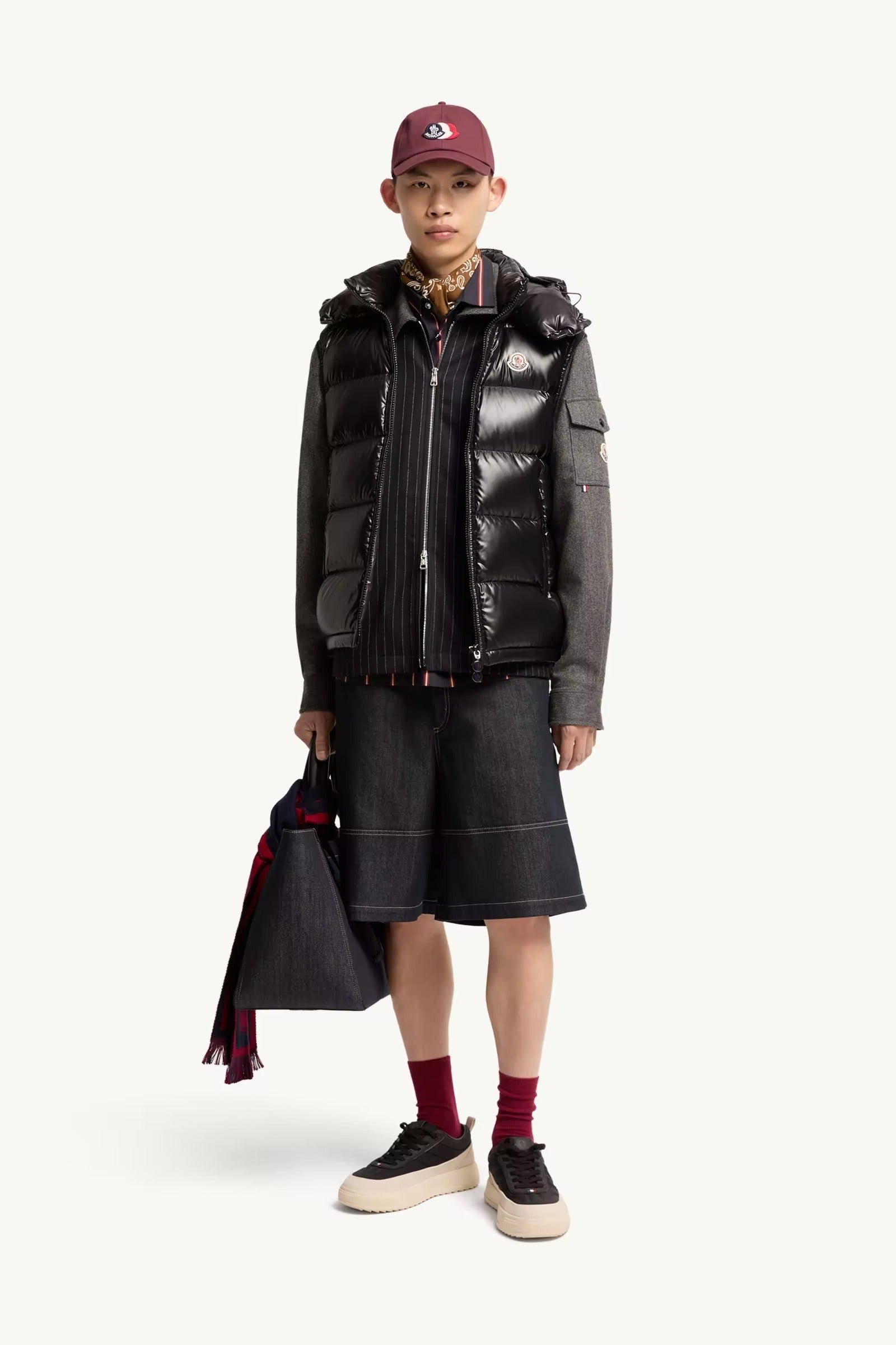 Bormes hooded down gilet-MONCLER-Verso