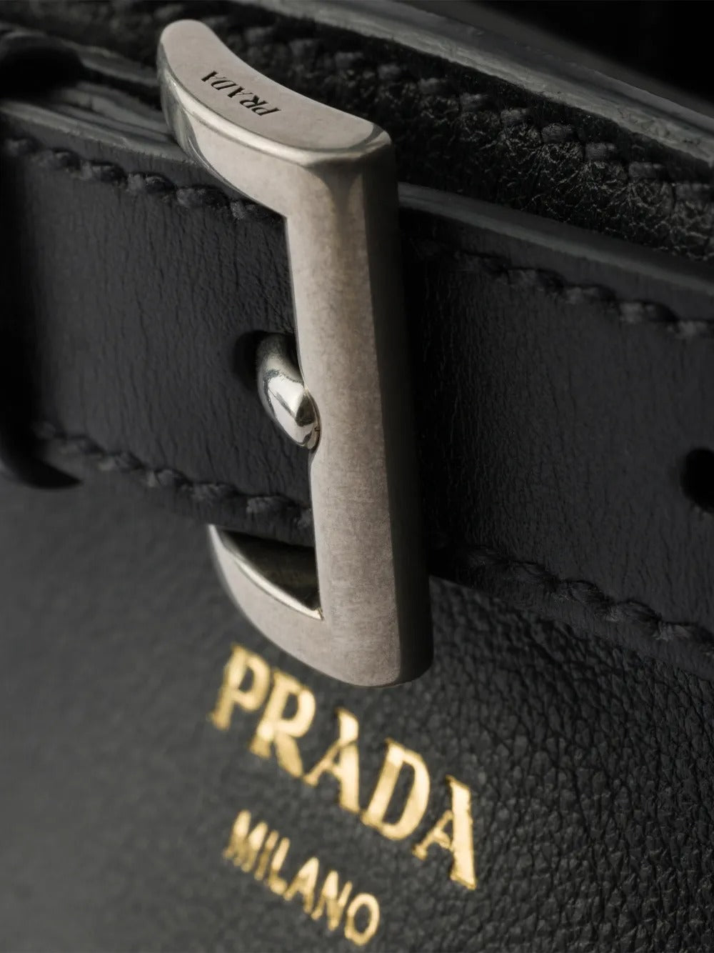 Buckle small leather bag with belt