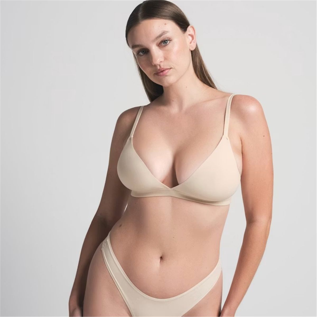 Fits everybody triangle bralette-SKIMS-Verso