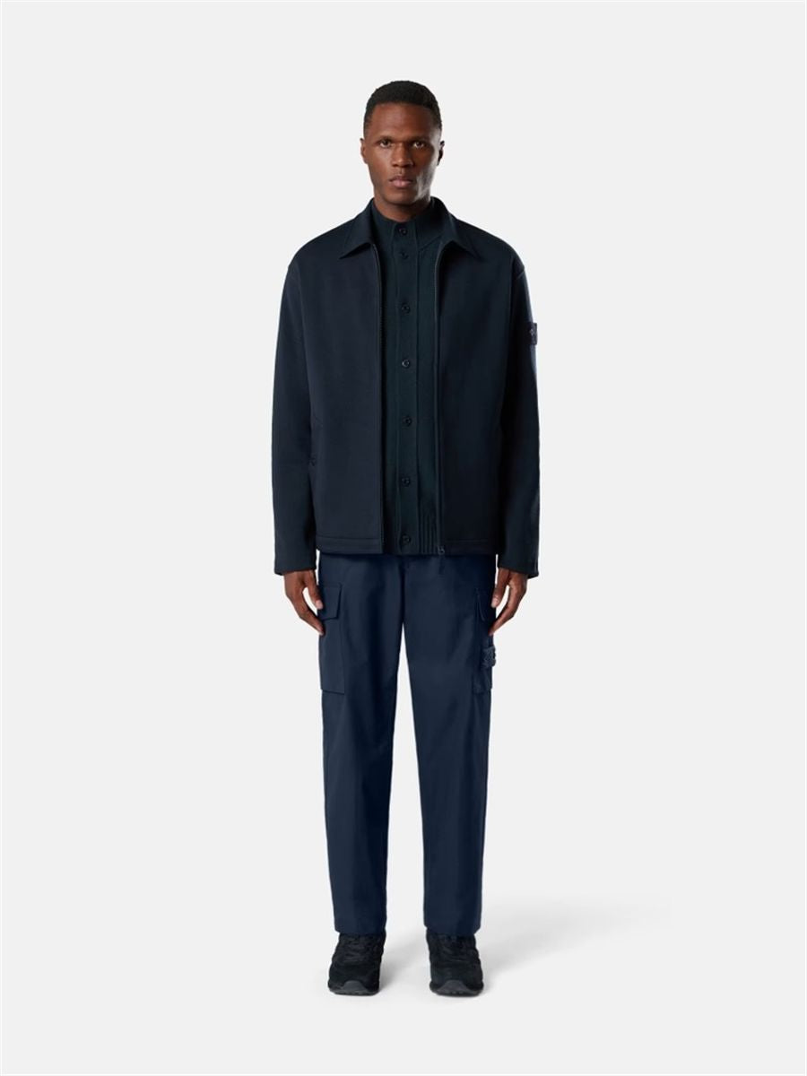 Comfort-fit zip-up collared sweatshirt with pockets