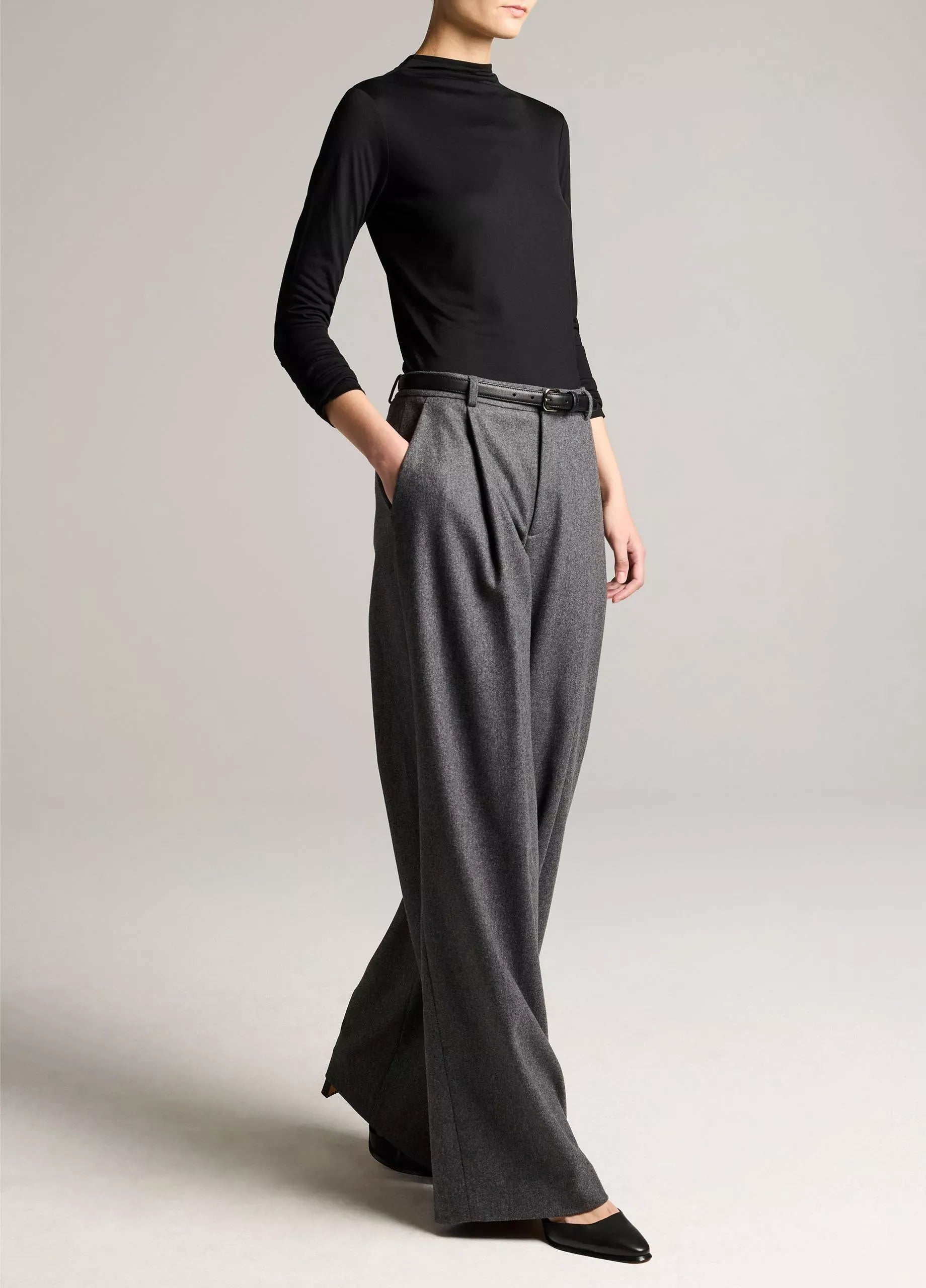 Camille italian wool-blend flannel wide-leg trouser-VINCE-Verso