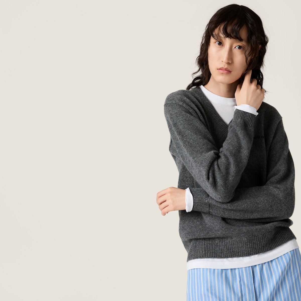 CASHMERE V-NECK SWEATER-MIU MIU-Verso