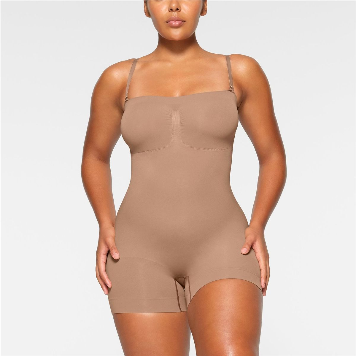 Seamless Sculpt Strapless Shortie Bodysuit-SKIMS-Verso